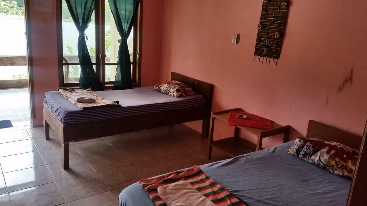 Sibayak Guesthouse Тук Тук Екстериор снимка