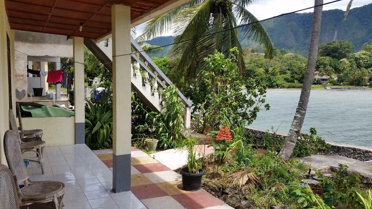 Sibayak Guesthouse Тук Тук Екстериор снимка